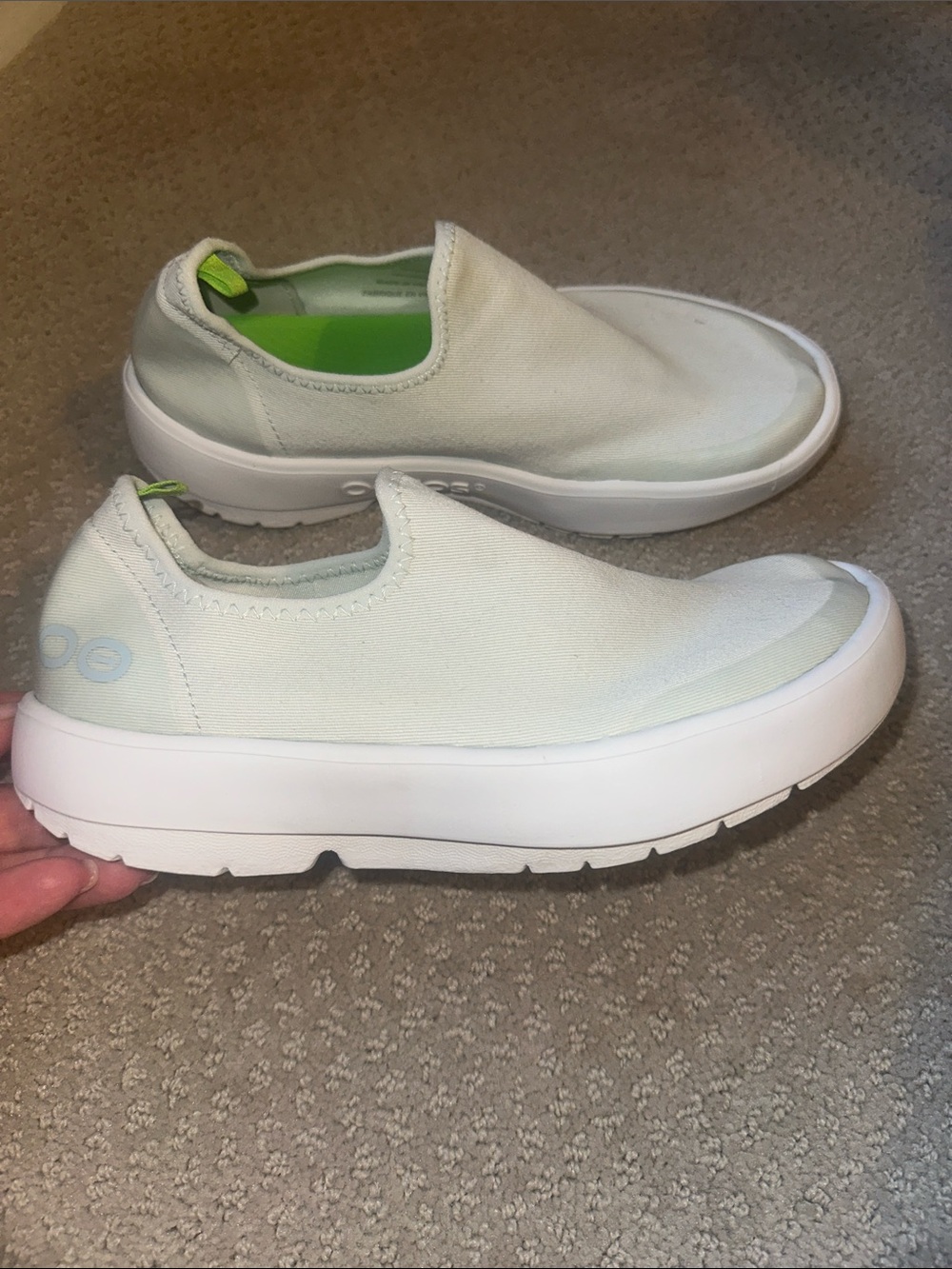 Oofos slip on shoes - women's 7